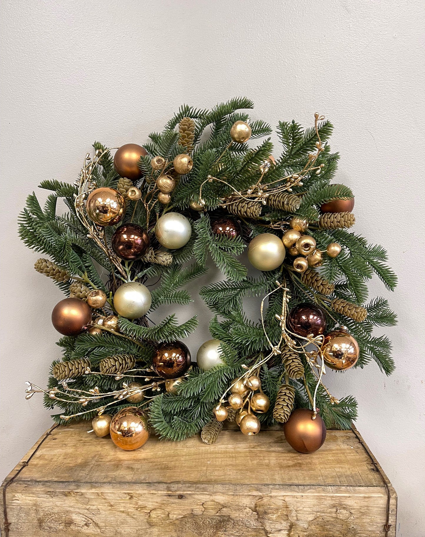 Bronze Gilded Wreath