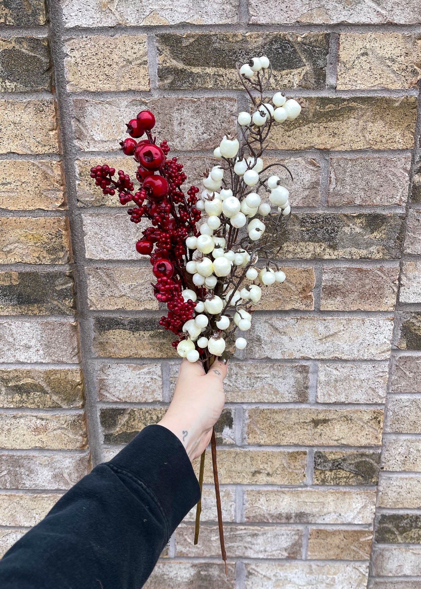 Artificial Winter Berries
